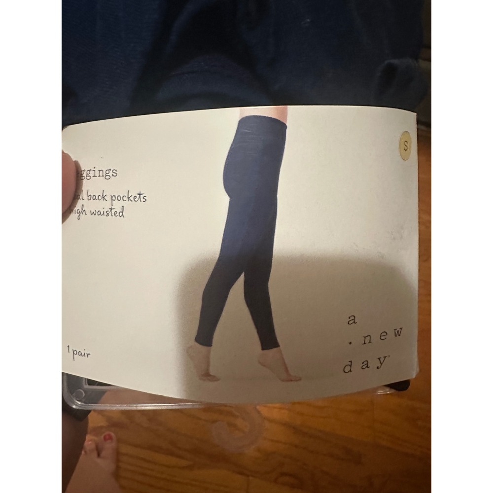 A New Day Womens High Waisted Jeggings Dark Blue Stretch Leggings Small NWT - Picture 2 of 3